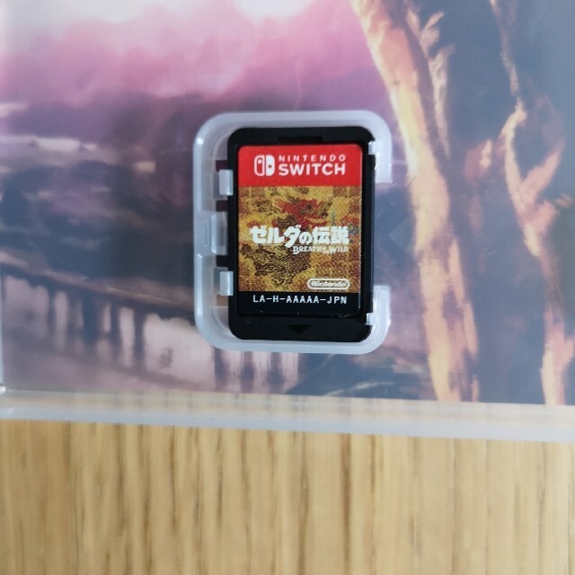 Nintendo Switch(ニンテンドースイッチ)のゼルダの伝説 ブレス オブ ザ ワイルド　ソフト版　switch エンタメ/ホビーのゲームソフト/ゲーム機本体(家庭用ゲームソフト)の商品写真