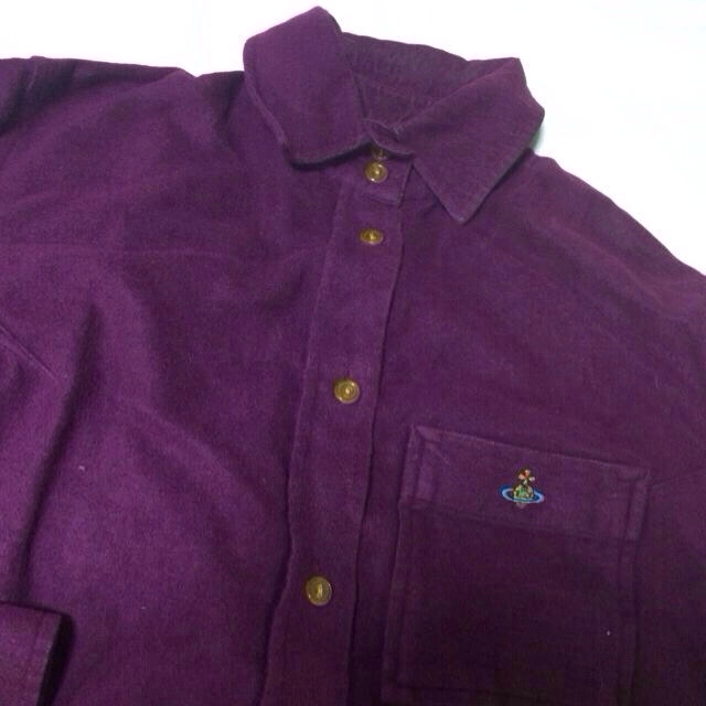 Vivienne Westwood(ヴィヴィアンウエストウッド)のヴィヴィアンvivienne中古紫シャツ レディースのトップス(シャツ/ブラウス(長袖/七分))の商品写真