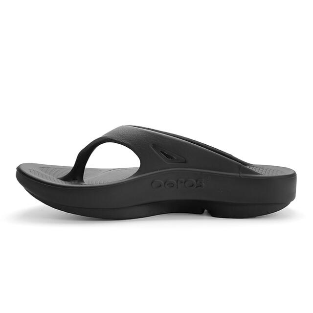 【24.0cm・黒】OOFOS Original 新品未使用品！ レディースの靴/シューズ(サンダル)の商品写真
