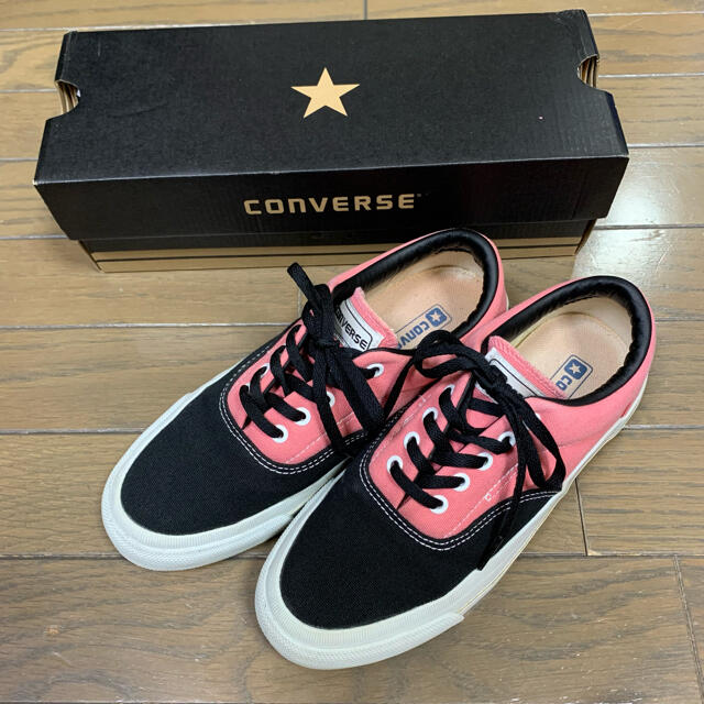 CONVERSE(コンバース)のconverse スニーカー　BLACK/PINK 23.5センチ レディースの靴/シューズ(スニーカー)の商品写真