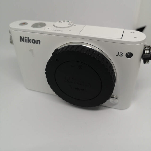 NIKON 1 J3 ズームレンズキット　白 3