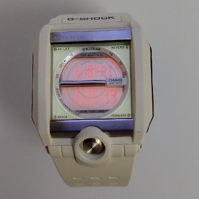 カシオ G-SHOCK G-8100-7JF ホワイト 赤文字 まあまあ美品