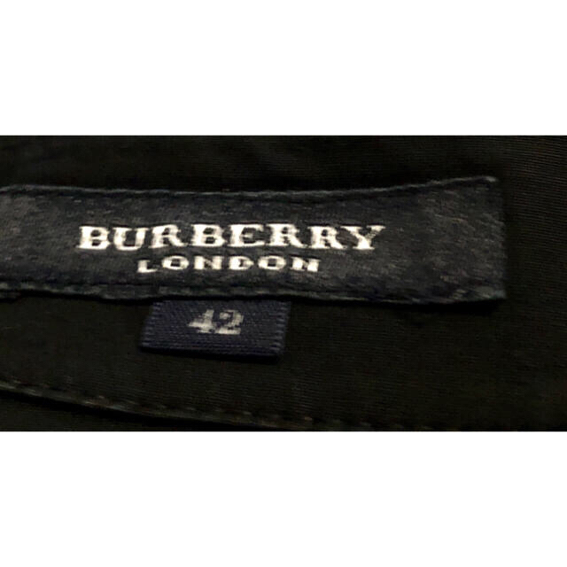 BURBERRY BLACK LABEL(バーバリーブラックレーベル)のBURBERRY   レディース　半袖シャツ　ブラック レディースのトップス(シャツ/ブラウス(半袖/袖なし))の商品写真