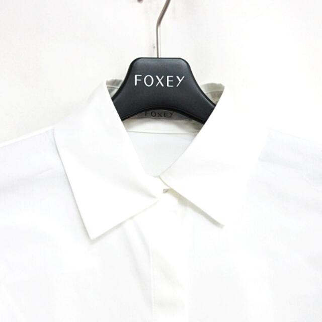 FOXEY(フォクシー)のフォクシー美品 半袖 ブラウス フレンチパフ 37599  シャツ 白 38 レディースのトップス(シャツ/ブラウス(半袖/袖なし))の商品写真