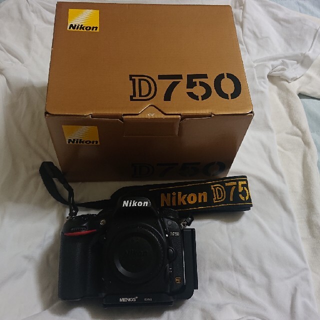 Nikon D750 おまけ付き(L型プレート・シューカバー)