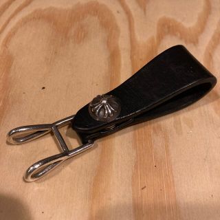 クロムハーツ(Chrome Hearts)の良品 クロムハーツ レザーベルトループ キーホルダー クロスボタン(キーホルダー)