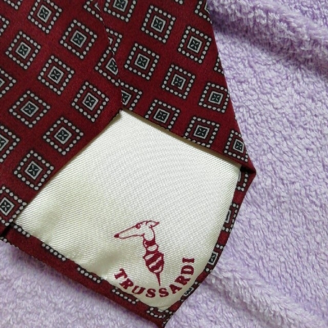 Trussardi(トラサルディ)の値下げトラサルディ  シルクネクタイ メンズのファッション小物(ネクタイ)の商品写真