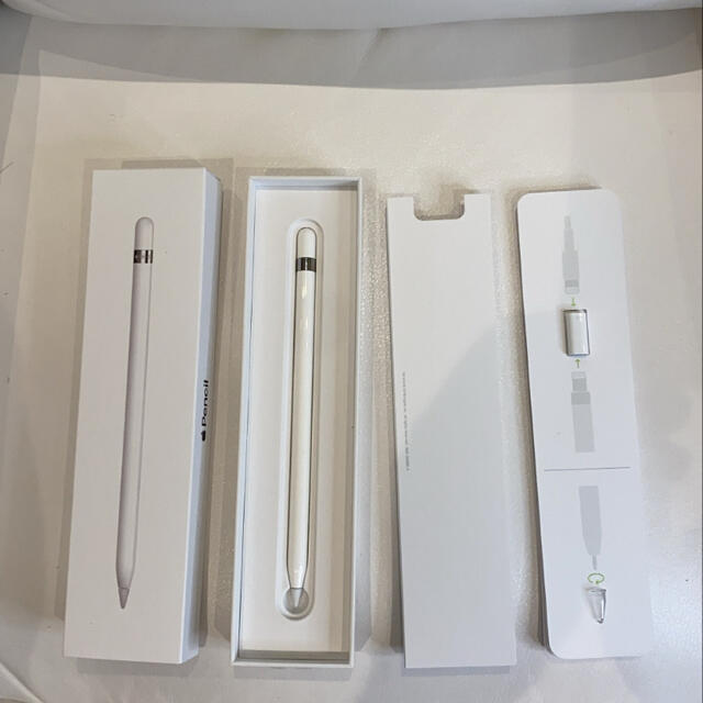 iPad 第7世代 32GB Wi-Fiモデル　Apple Pencil付き 4