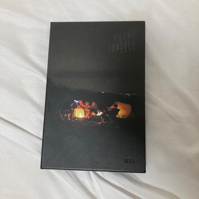 防弾少年団(BTS)(ボウダンショウネンダン)のBTS YOUNG FOREVER  エンタメ/ホビーのCD(K-POP/アジア)の商品写真
