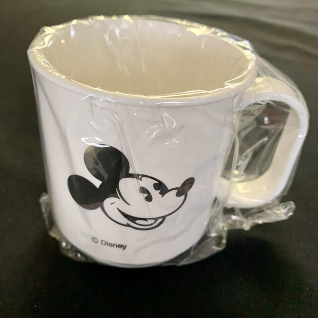 Disney(ディズニー)のDisney Hotelプラスチック製カップ エンタメ/ホビーのおもちゃ/ぬいぐるみ(キャラクターグッズ)の商品写真