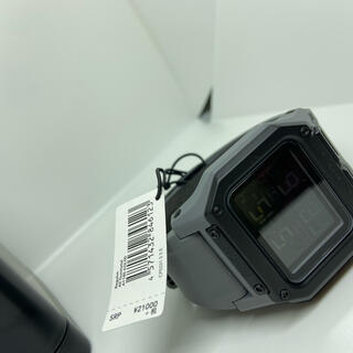 ニクソン(NIXON)のニクソン　REGULUS 完全防水　新品(腕時計(デジタル))