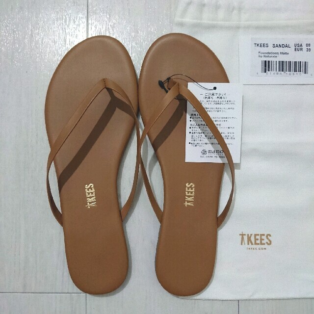 Plage(プラージュ)の【新品】TKEES ティキーズ レザーサンダル39 茶 本革フラットサンダル レディースの靴/シューズ(サンダル)の商品写真