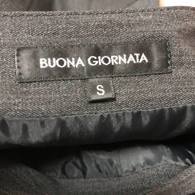 BUONA GIORNATA(ボナジョルナータ)のスカートスーツ レディースのフォーマル/ドレス(スーツ)の商品写真