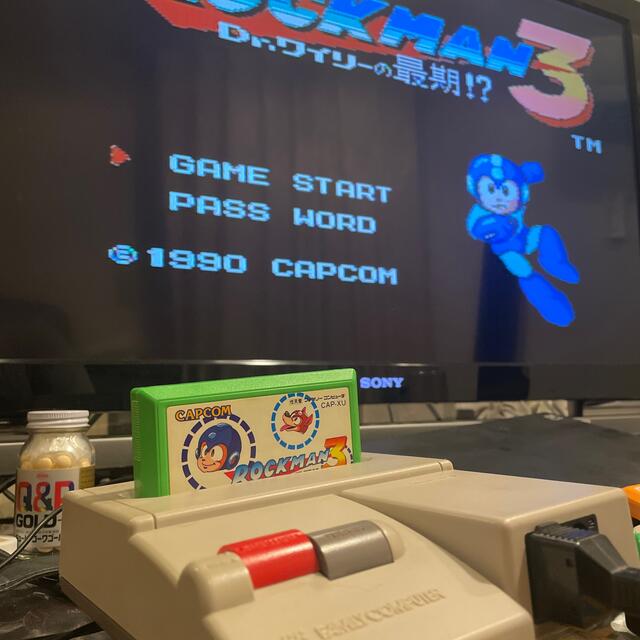 任天堂(ニンテンドウ)のニューファミコン セット （すぐに遊べる） エンタメ/ホビーのゲームソフト/ゲーム機本体(家庭用ゲーム機本体)の商品写真