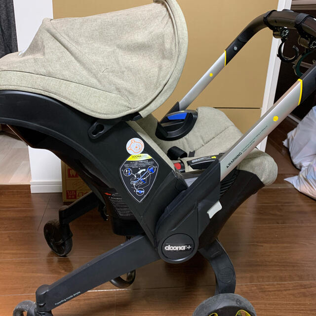 Doona Stroller ベビーカーとカーシート