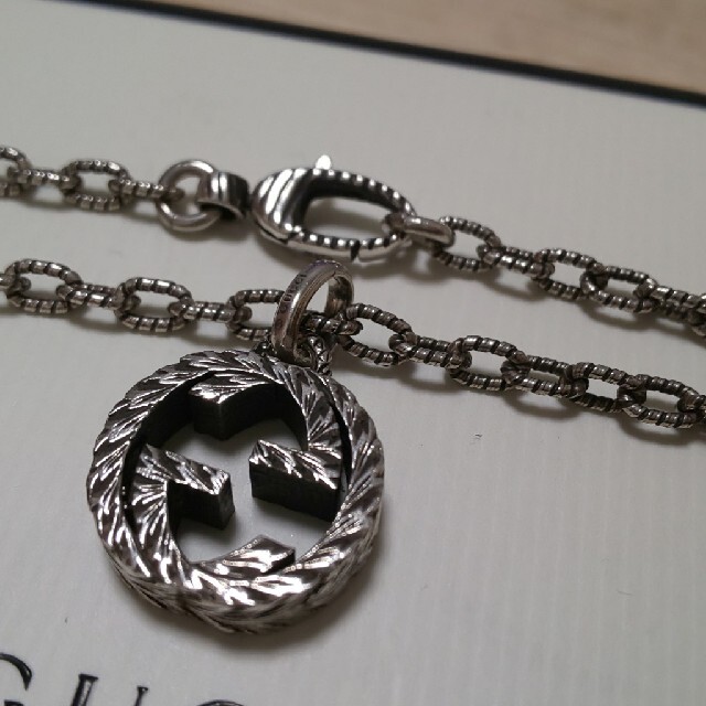 ほぼ未使用 GUCCI 燻し ネックレス インターロッキング ラージサイズ ほぼ未使用 GUCCI 燻し ネックレス インターロッキング ラージサイズ
