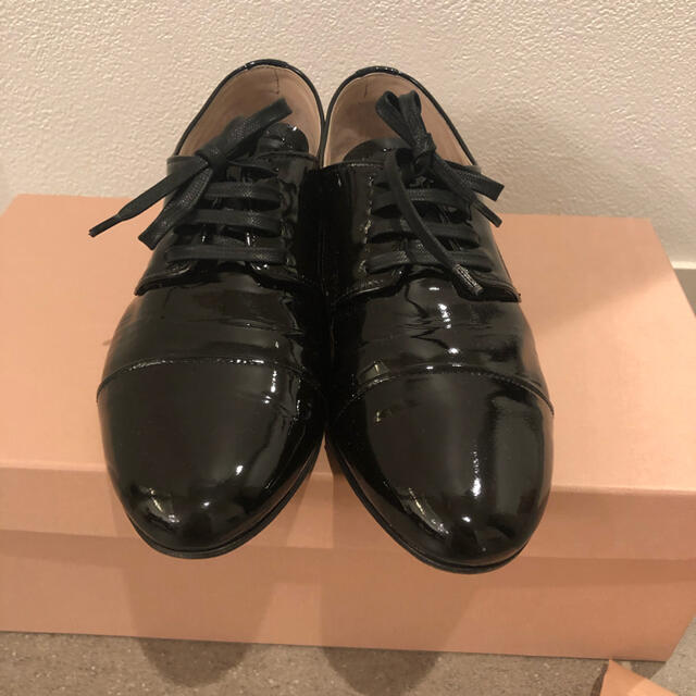 ミュウミュウmiumiu シューズ 35 22.5 ビジュー エナメルレザー 何でも
