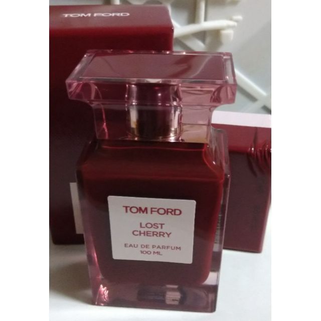 TOM FORD(トムフォード)のTOMFORD 香水　トムフォード　ロストチェリー コスメ/美容の香水(香水(女性用))の商品写真