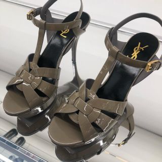 サンローラン(Saint Laurent)のサンダル(サンダル)