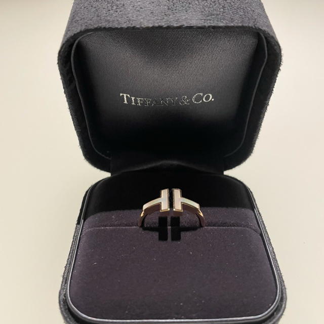 おトク】 Tiffany マザーオブパール tワイヤーリング Tiffany - Co