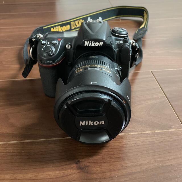 Nikon D300s DX 18-200