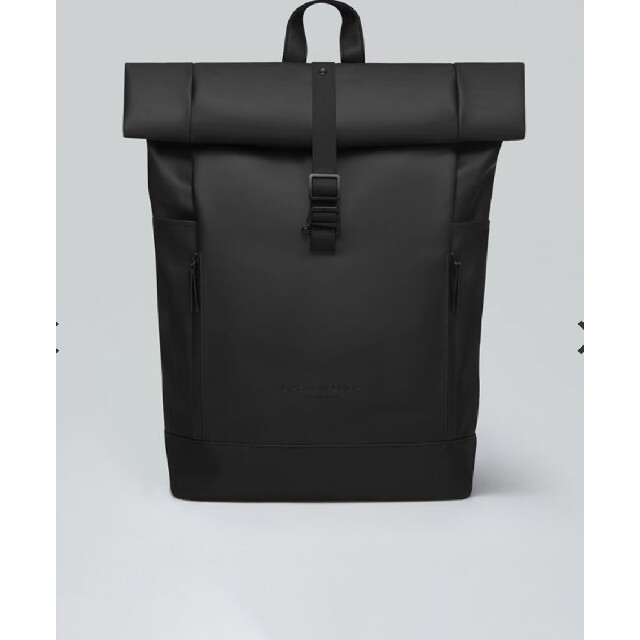 専用！新作！ガストンルーガ　防水機能　ブラック レディースのバッグ(リュック/バックパック)の商品写真