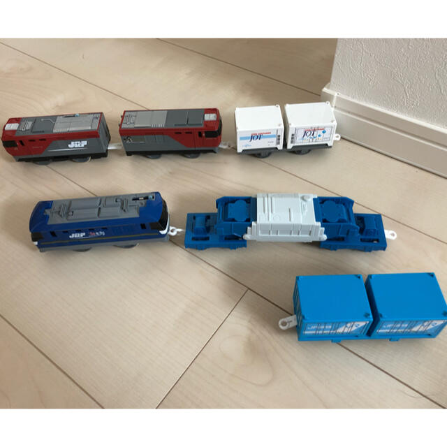 Takara Tomy(タカラトミー)のプラレール ⭐︎貨物列車　３点セット キッズ/ベビー/マタニティのおもちゃ(電車のおもちゃ/車)の商品写真