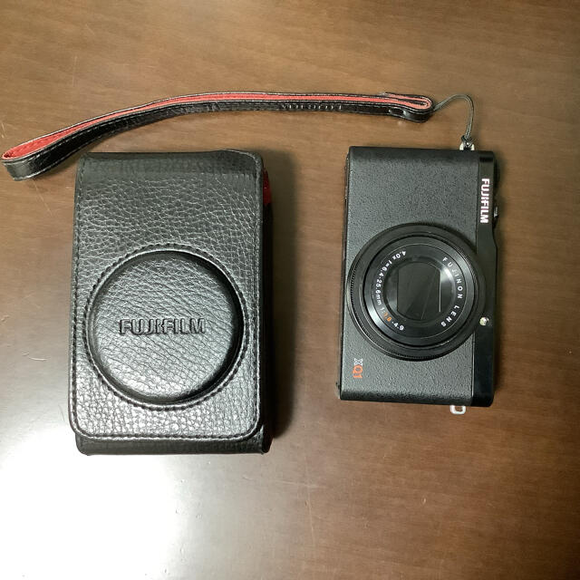 富士フイルム(フジフイルム)のFujifilm XQ1 タカ様専用 スマホ/家電/カメラのカメラ(コンパクトデジタルカメラ)の商品写真