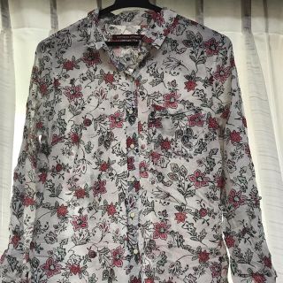 コントワーデコトニエ(Comptoir des cotonniers)の【中古】コントワーデコトニエ花柄シャツ(シャツ/ブラウス(長袖/七分))