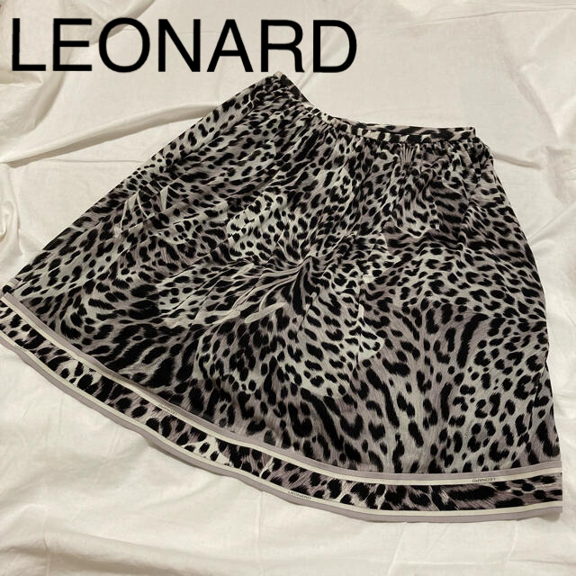 LEONARD レオナール　カンカン　総柄スカート　ひざ丈　36レディース