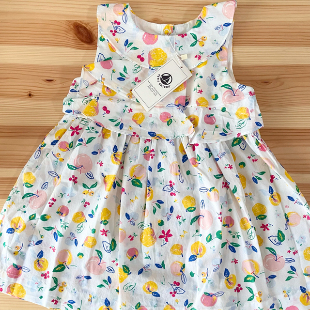 PETIT BATEAU(プチバトー)の＊ご専用＊ 新品未使用  プチバトー  プリント  ワンピース  24m キッズ/ベビー/マタニティのキッズ服女の子用(90cm~)(ワンピース)の商品写真