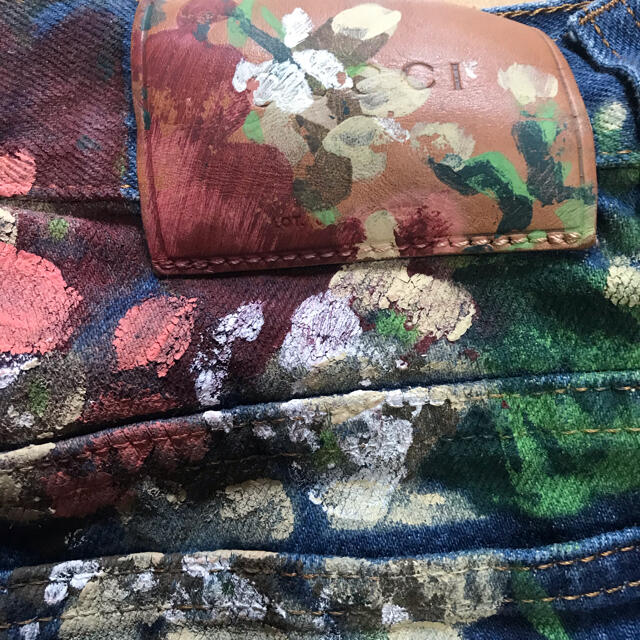Gucci(グッチ)の最後の値下げ！GUCCI フラワーフローラルデニム花柄カット レディースのパンツ(デニム/ジーンズ)の商品写真