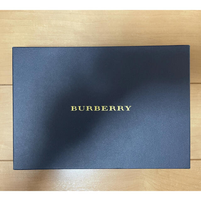低価高品質 BURBERRY （新品未使用）の通販 by ゆき｜バーバリーならラクマ - バーバリー手帳 大特価新品