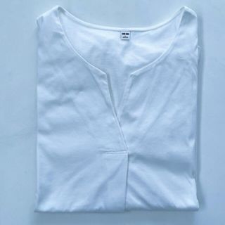 ユニクロ(UNIQLO)のコットンTシャツ(Tシャツ(半袖/袖なし))