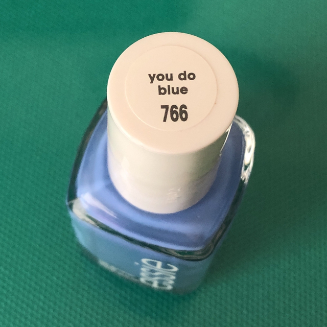 Essie(エッシー)のessie You Do Blue（Flying Soloコレクション） 766 コスメ/美容のネイル(マニキュア)の商品写真