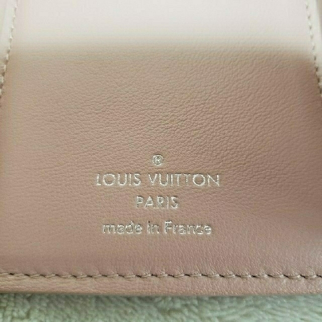 LOUIS VUITTON(ルイヴィトン)のルイヴィトンミニ財布カプシーヌ レディースのファッション小物(財布)の商品写真
