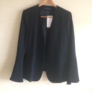 ザラ(ZARA)の◆ ZARA フレアスリーブ ノーカラー ジャケット ◆ サイズ L(ノーカラージャケット)