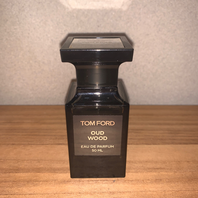 TOM FORD - TOM FORD BEAUTY トム フォード ウード・ウッド オードパルファムの通販 by たくま｜トムフォードならラクマ