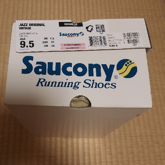 SAUCONY(サッカニー)のサッカニー　ランニングシューズ　レディース スポーツ/アウトドアのランニング(シューズ)の商品写真