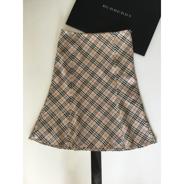 BURBERRY BLUE LABEL(バーバリーブルーレーベル)のBURBERRY BLUE LABEL⭐チェックスカート フレアスカート レディースのスカート(ひざ丈スカート)の商品写真