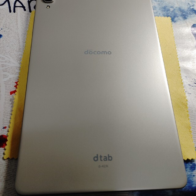 タブレットdtab　Compact d-42A  Gold