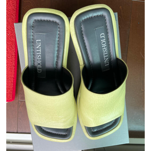 STUDIOUS(ステュディオス)のRISA様　専用　untishold ◉ marta green サンダル　36 レディースの靴/シューズ(サンダル)の商品写真