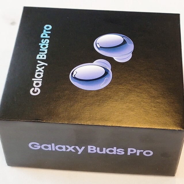 Galaxy(ギャラクシー)のGALAXY Buds Pro ファントムバイオレット 2021年 イヤホン スマホ/家電/カメラのオーディオ機器(ヘッドフォン/イヤフォン)の商品写真