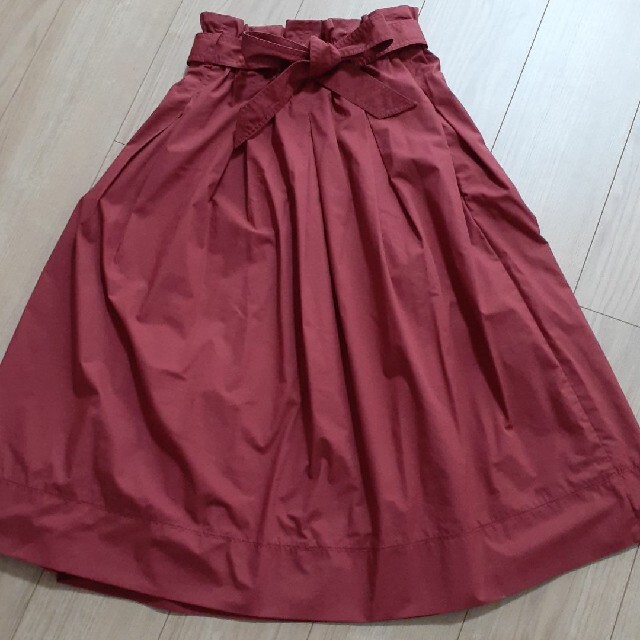 UNIQLO(ユニクロ)のUNIQLO　マキシ丈スカート　ワインレッド レディースのスカート(ロングスカート)の商品写真