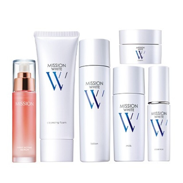 大特価!! AVON - ホワイトローション・ミルク・エッセンス・クリーム・洗顔料～導入美容液 化粧水+ローション
