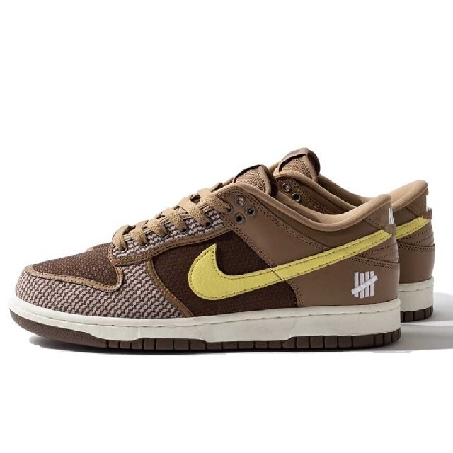 NIKE(ナイキ)のUNDEFEATED NIKE DUNK LOW SP メンズの靴/シューズ(スニーカー)の商品写真