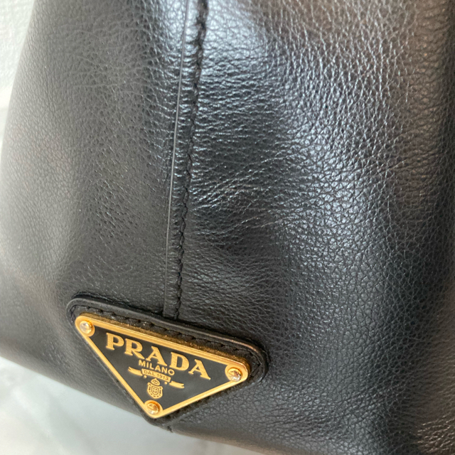 【PRADA】プラダ ワンショルダー 型押しロゴ カーフ 赤 レディース ショルダーバッグ