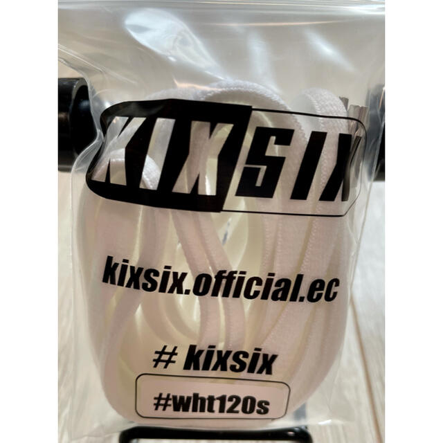 KIXSIX オーバル シューレース 120 ホワイト×シルバー メンズの靴/シューズ(スニーカー)の商品写真