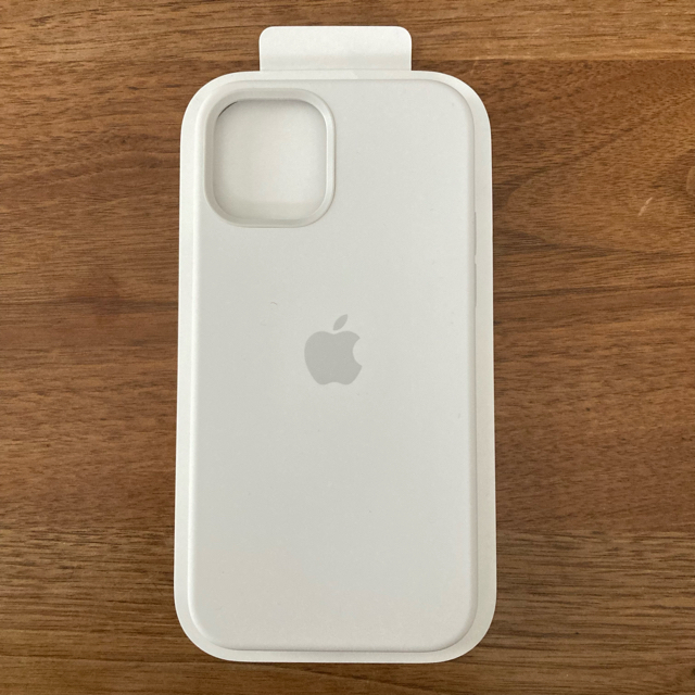 Apple(アップル)の【未使用】  IPhone12/12pro シリコンケース MagSafe  スマホ/家電/カメラのスマホアクセサリー(iPhoneケース)の商品写真