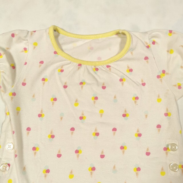 UNIQLO(ユニクロ)の80cm 女の子 UNIQLO パジャマ Tシャツ トップス ズボン キッズ/ベビー/マタニティのベビー服(~85cm)(パジャマ)の商品写真